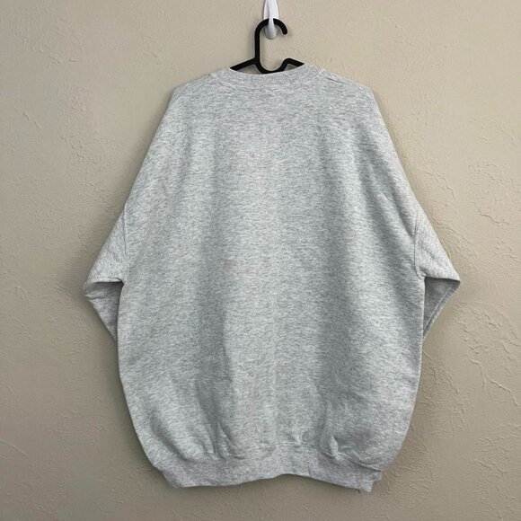 Grey crewneck sweatshirt with a vintage tractor graphic cozy country farmer - Picture 4 of 8